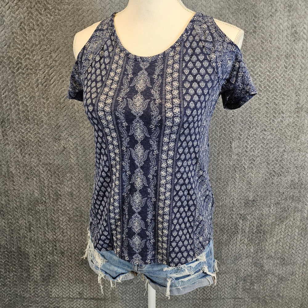 Aeropostale Seriously Soft‎ Cold Shoulder Relaxed Tee Blue Paisley Medallion XS